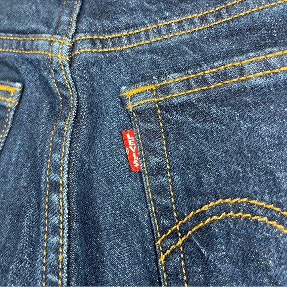 LEVI’S Premium Wedgie Straight Leg Minimalist Casual Button Fly Rigid Denim Jean - Picture 8 of 12